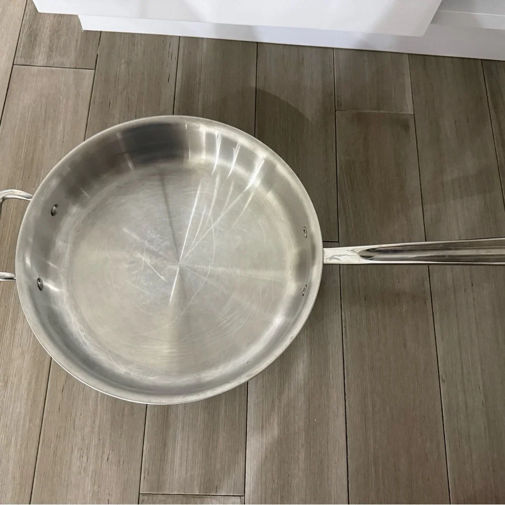 All Clad D3 stainless everyday 3-ply bonded cookware set with stainless lids